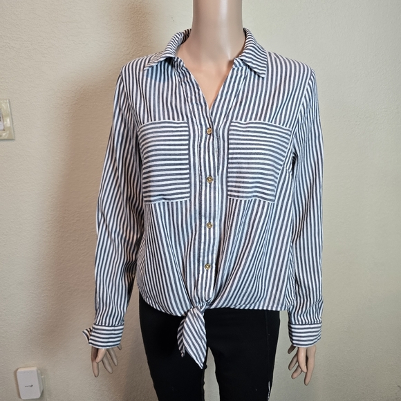 Michael Kors Blouse Striped Black White Tie Front Shirt Size Medium Pockets Fron - Picture 8 of 11